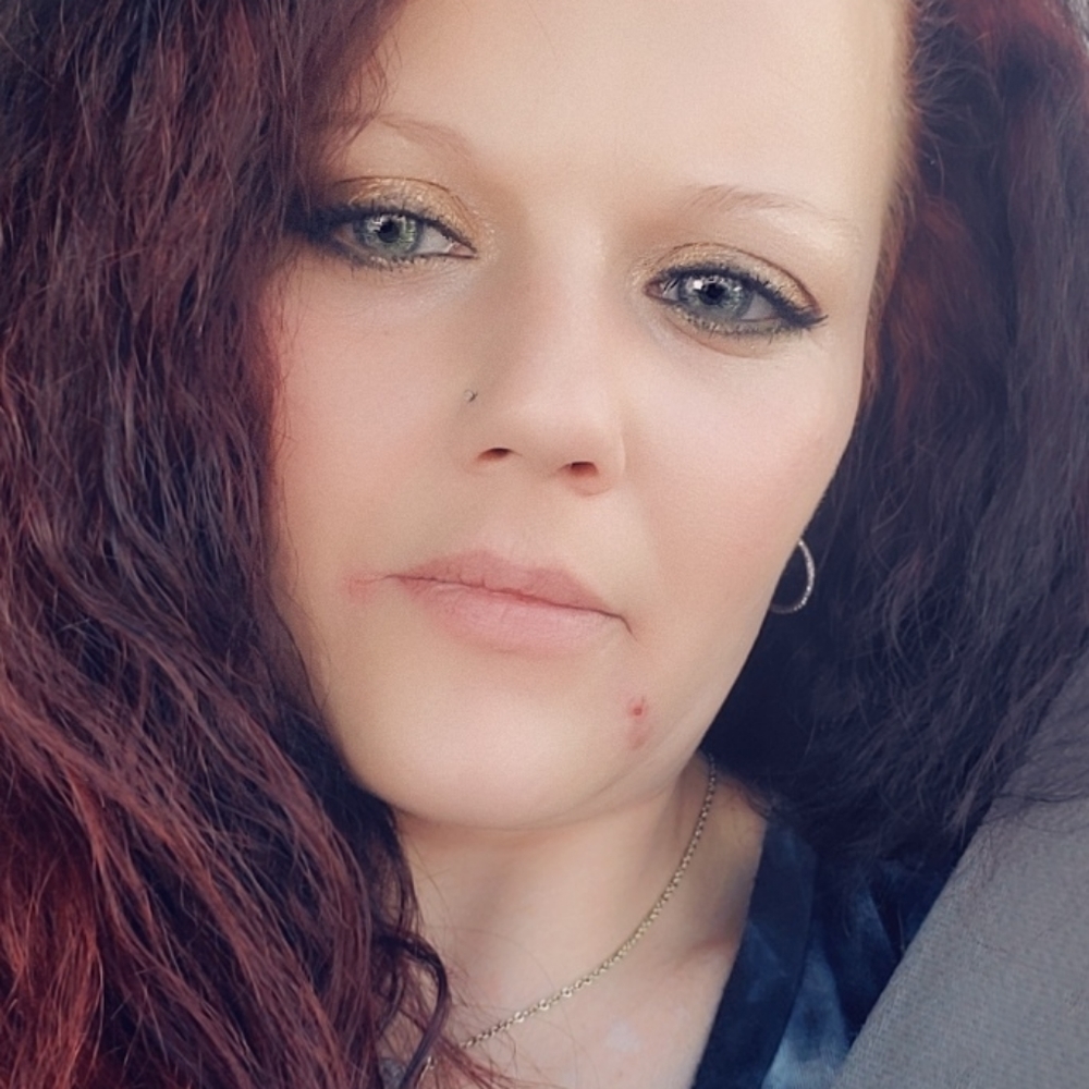 Meet your Posher, Jenn